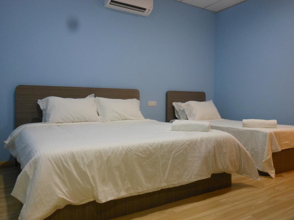 Eiman Homestay, Kluang Buitenkant foto